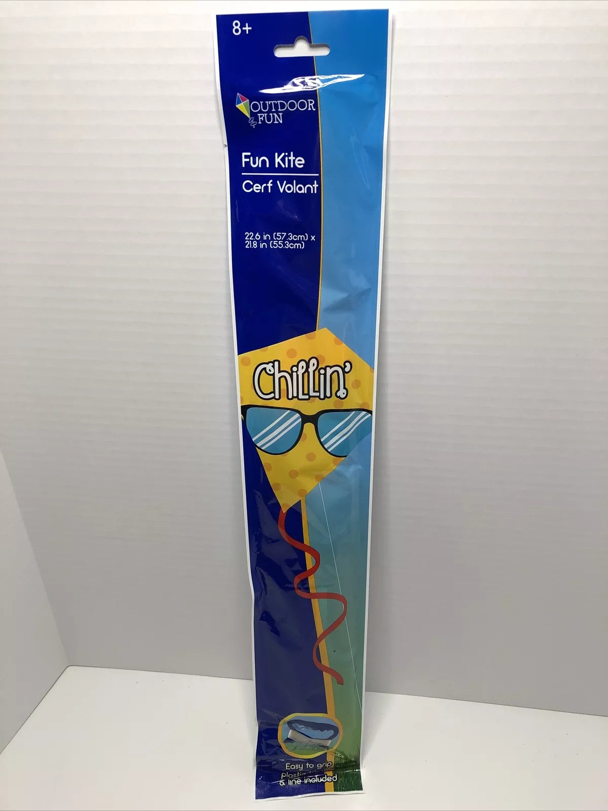 Chilling Rainbow Kite 22.6 Inch Tall