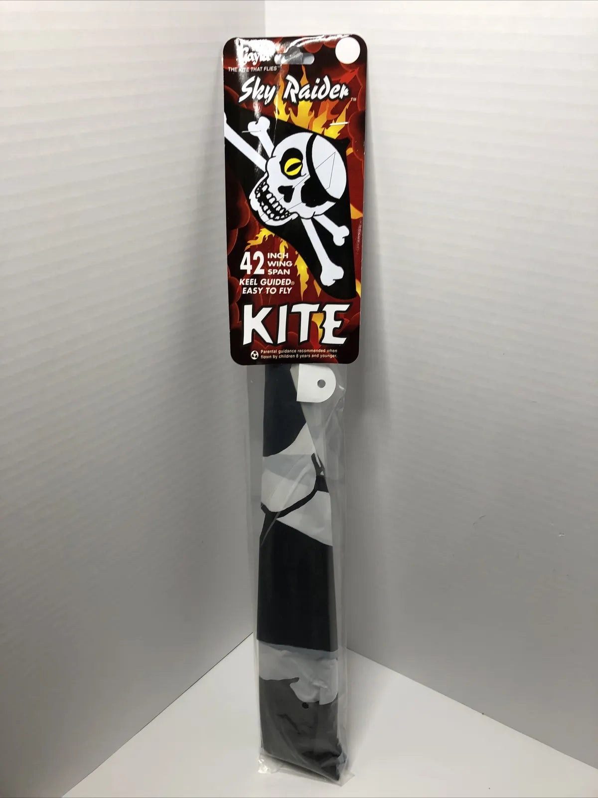 Sky Raider Kite Gayla Delta 42 Inch Made in USA