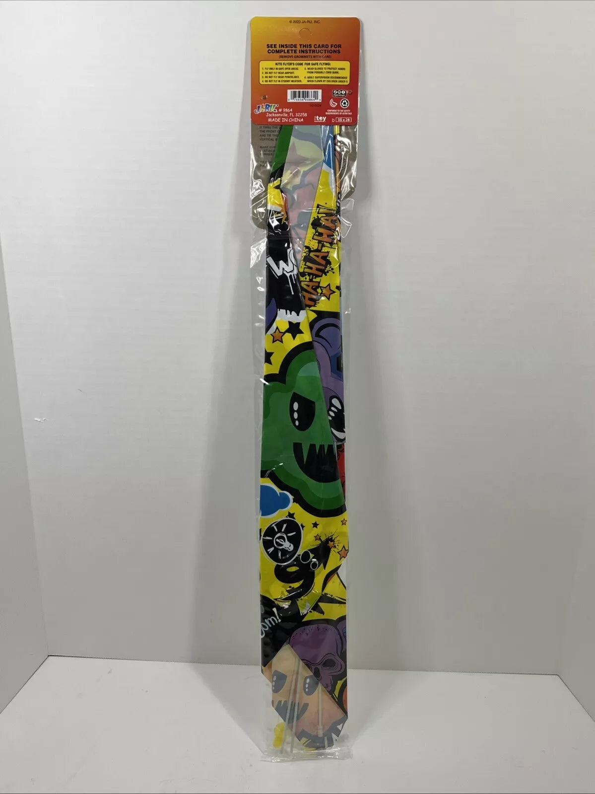 Crazy Kite 26 Inch Tall Diamond Easy Flight
