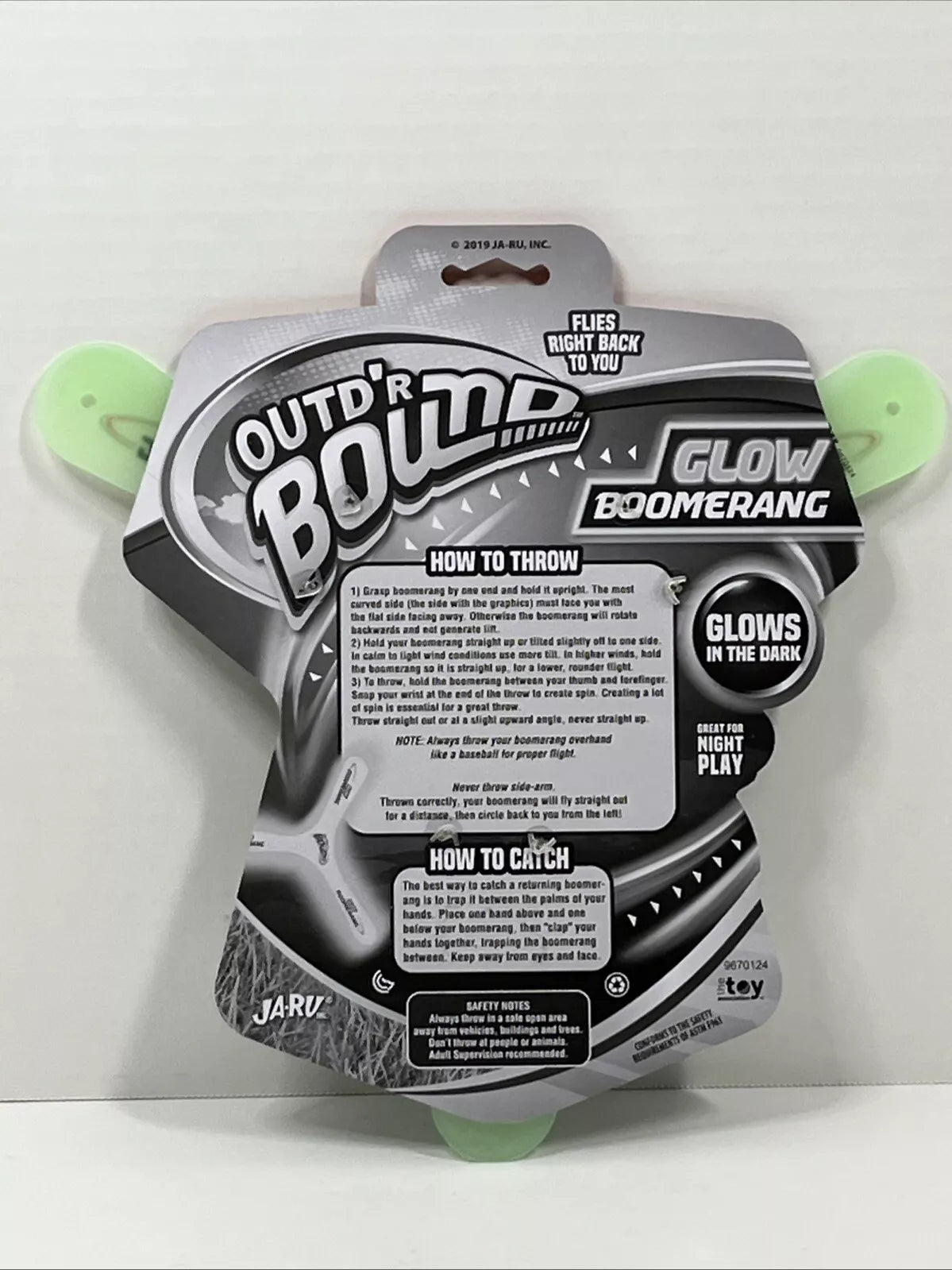 Boomerang Glow in the Dark Outdoor Fun Y 3 Wing