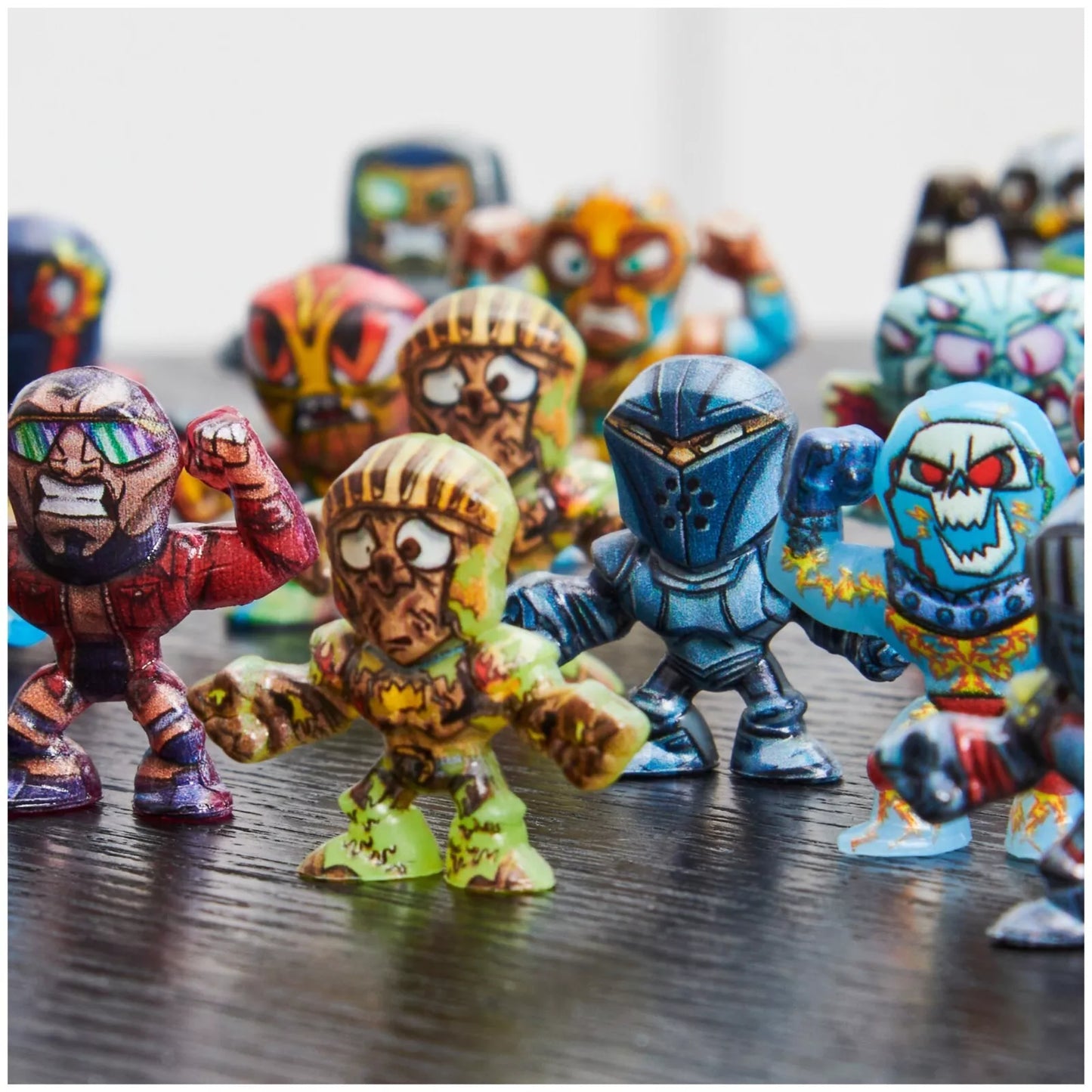 Million Warriors Figures 20 Blind Bags with Launcher by Spin Master