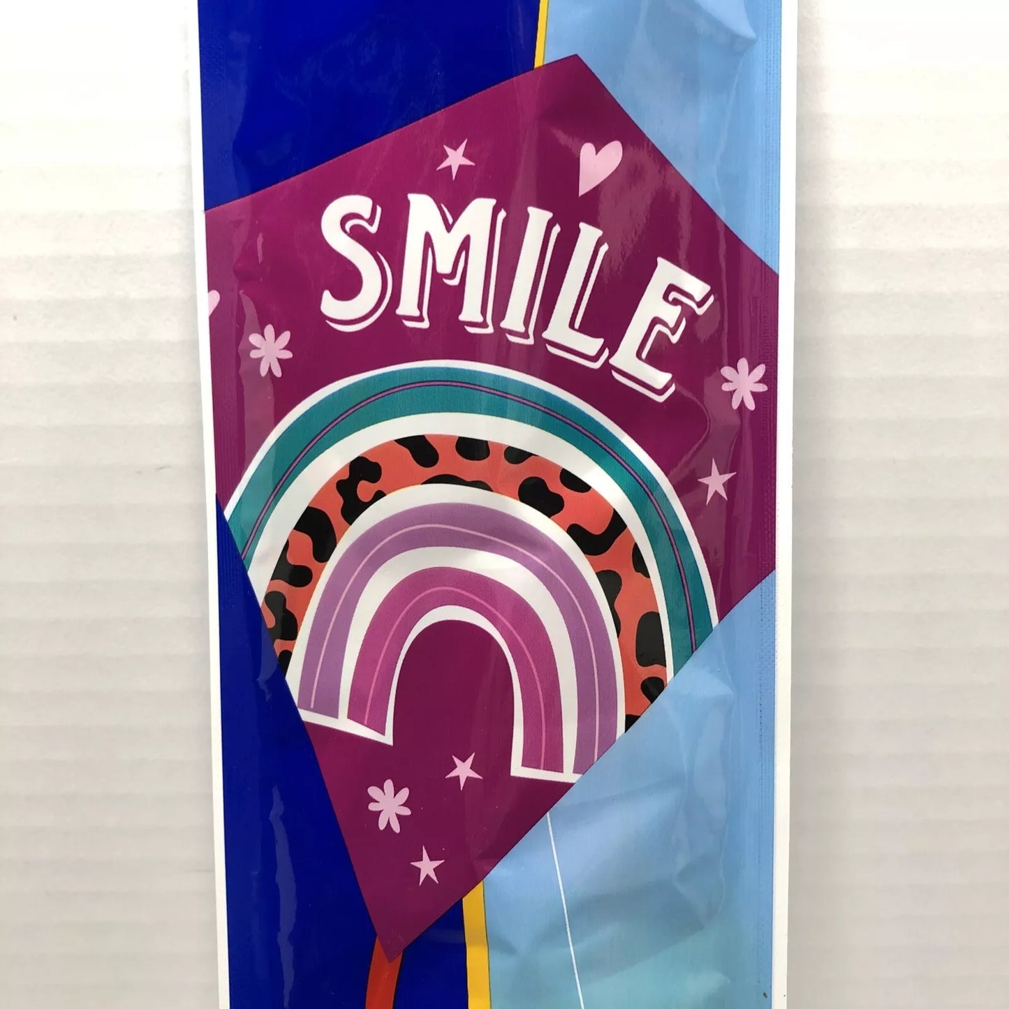 Smile Rainbow Kite 22.6 Inch Tall