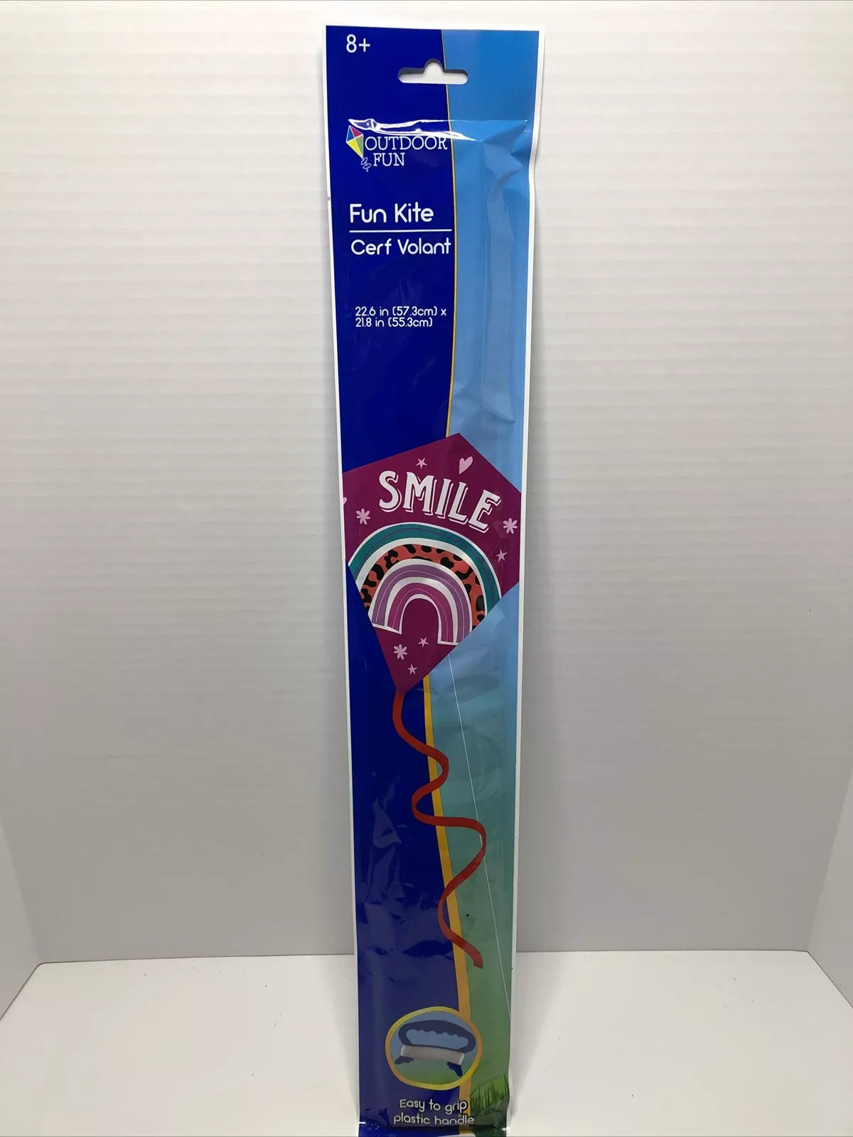 Smile Rainbow Kite 22.6 Inch Tall